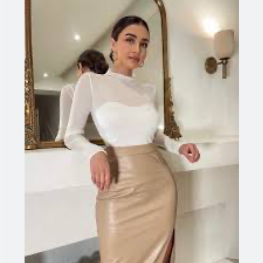 Almost Famous sheer white blouse 2x